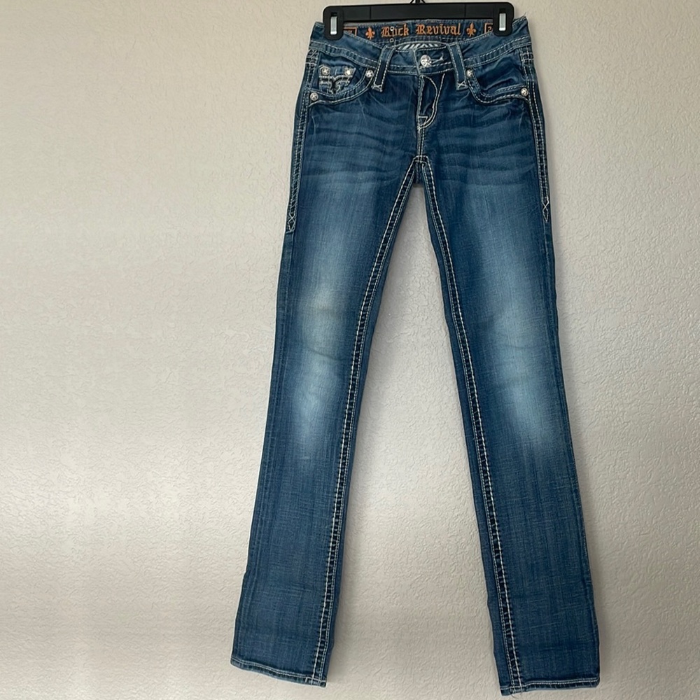 Women’s Rock Revival bootcut jeans.